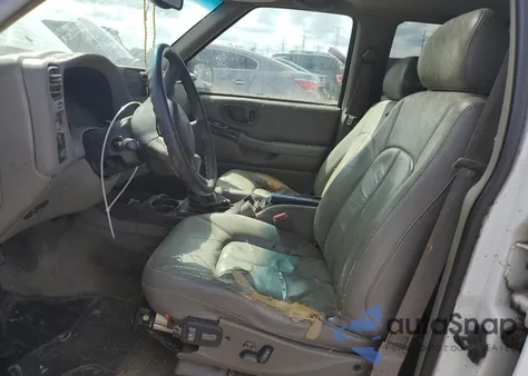 2000 Oldsmobile Bravada из США, поврежденный, VIN 1GHDT13W8Y2229356